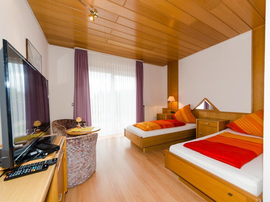 Landhotel Hamburger Hof Nettlingen Room photo